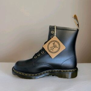 NEW Authentic Dr. Martens Felix 1460 Vegan 8 Eye Boots Black w/ Yellow Accents